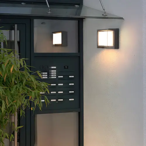 Braytron LED Zidna Svetiljka Kvadratna 15W Crni 3000K IP65 BG38-01101