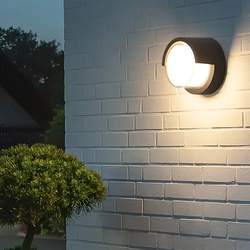 Braytron LED Zidna Svetiljka Okrugla 15W Crni 3000K IP65 BG38-01001